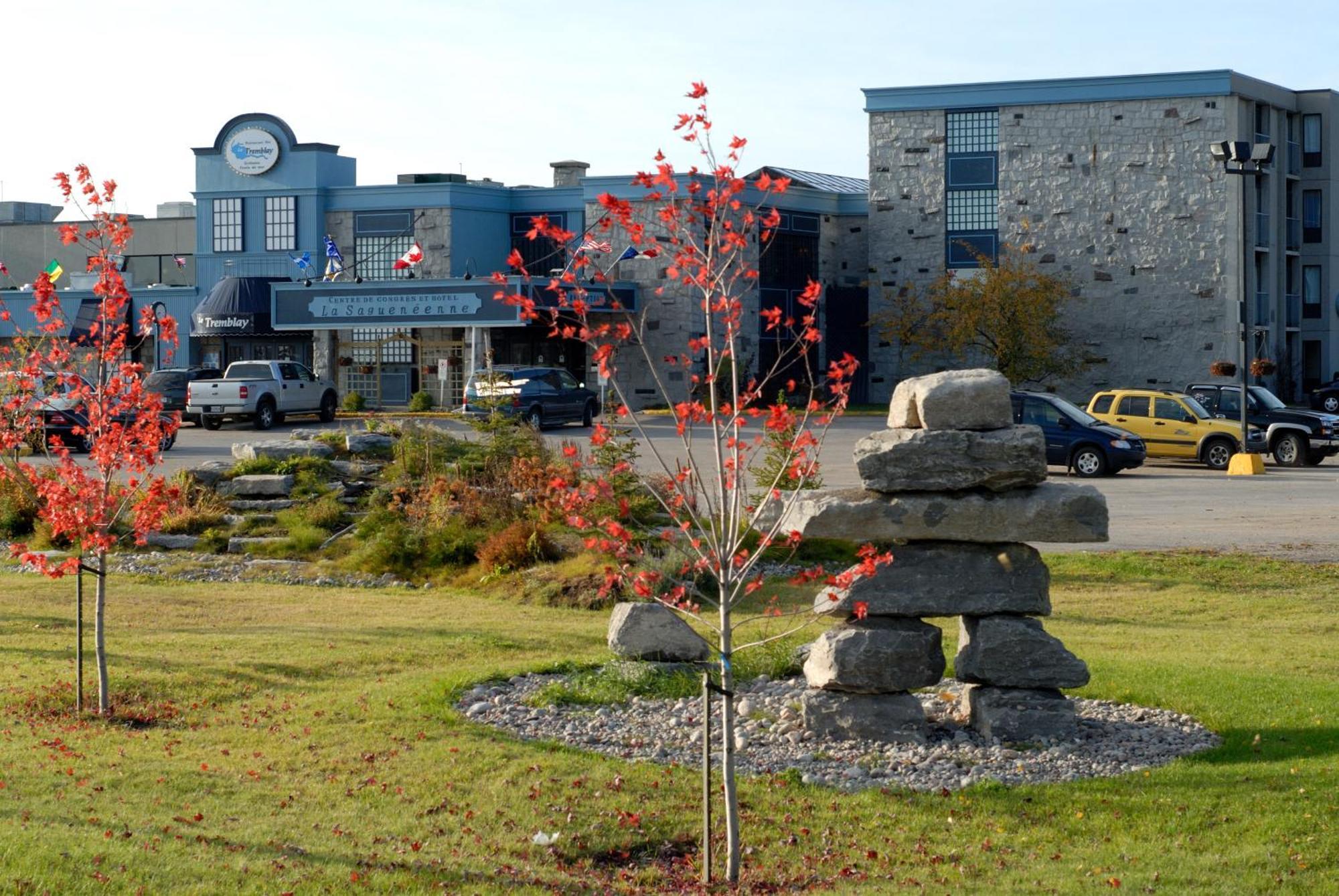 La Sagueneenne - Hotel Et Centre De Congres Chicoutimi المظهر الخارجي الصورة