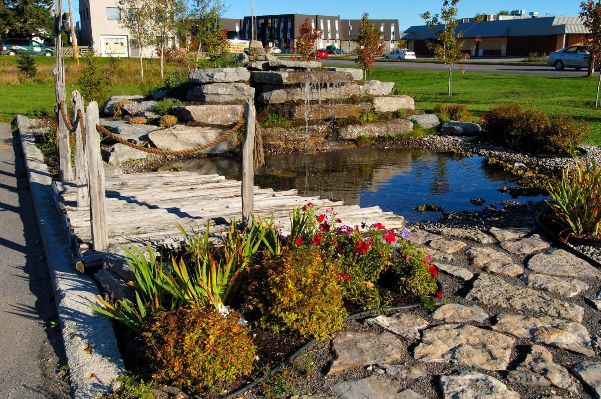 La Sagueneenne - Hotel Et Centre De Congres Chicoutimi المظهر الخارجي الصورة