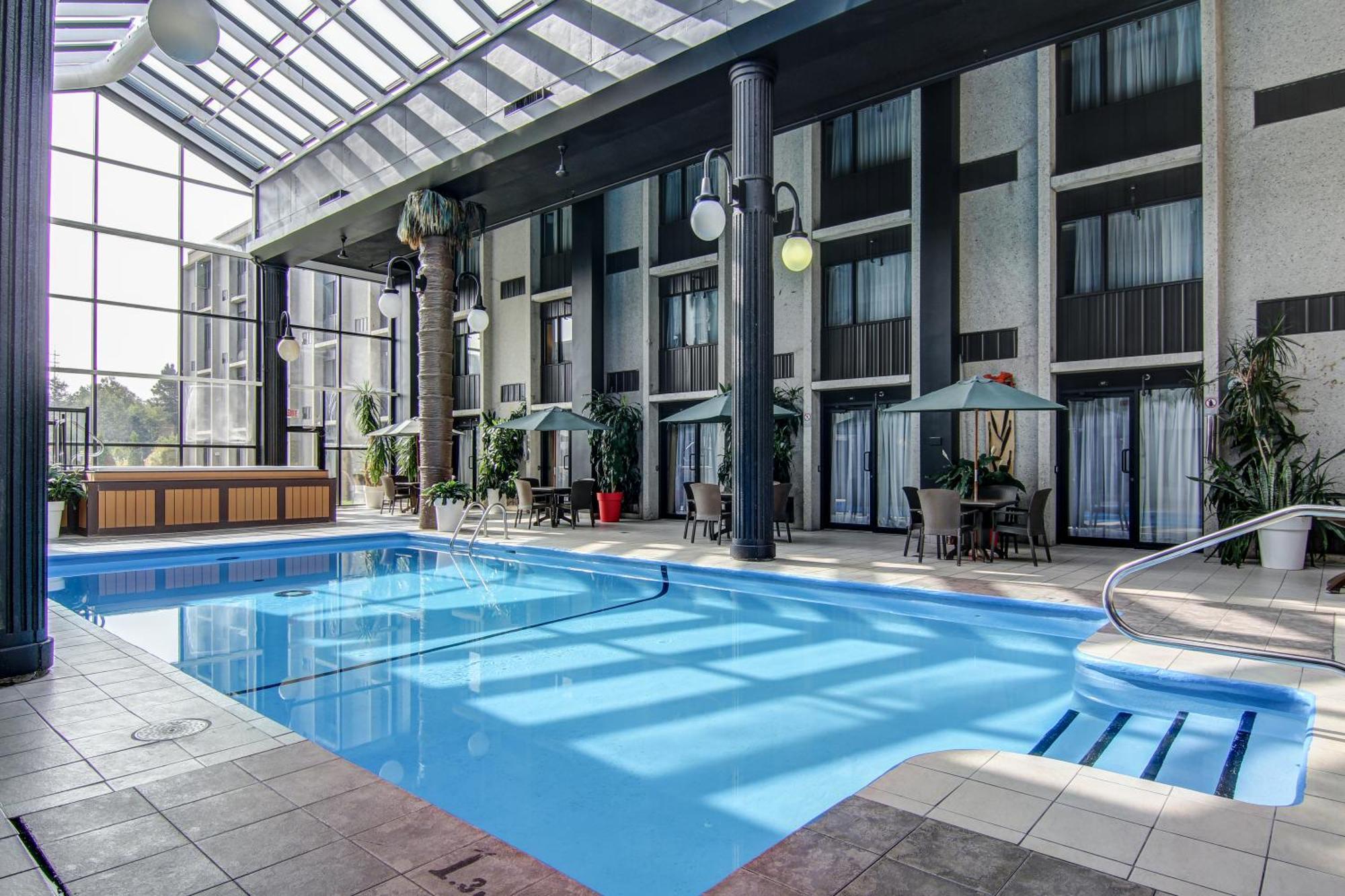 La Sagueneenne - Hotel Et Centre De Congres Chicoutimi المظهر الخارجي الصورة